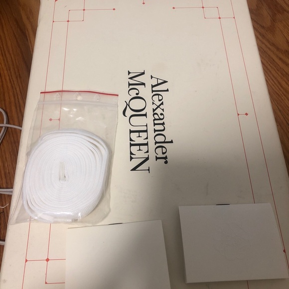 Alexander McQueen Platform Sneakers - Picture 6 of 8